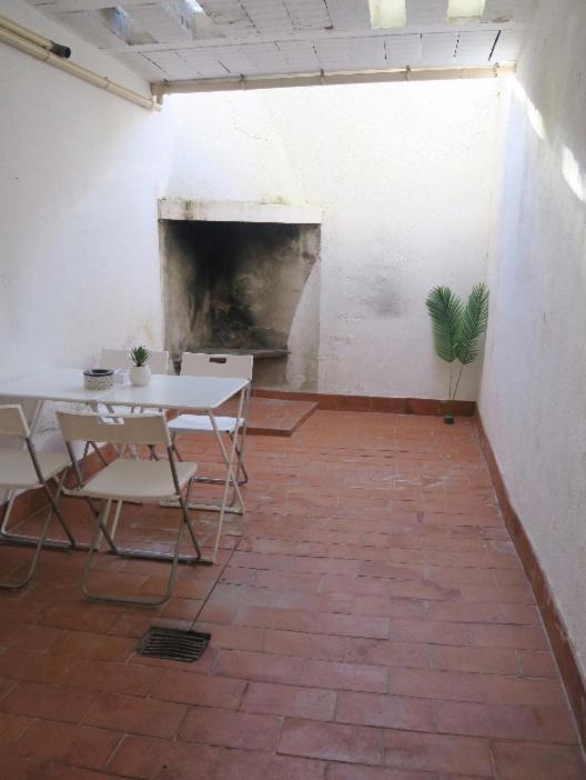 Appartement Rdc, Patio Tourbes Екстериор снимка